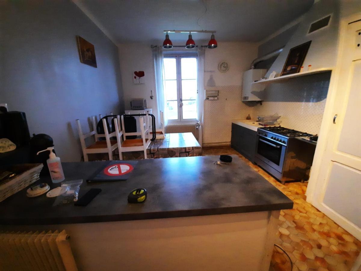 Joli Appartement Meuble Paray-le-Monial Exterior foto
